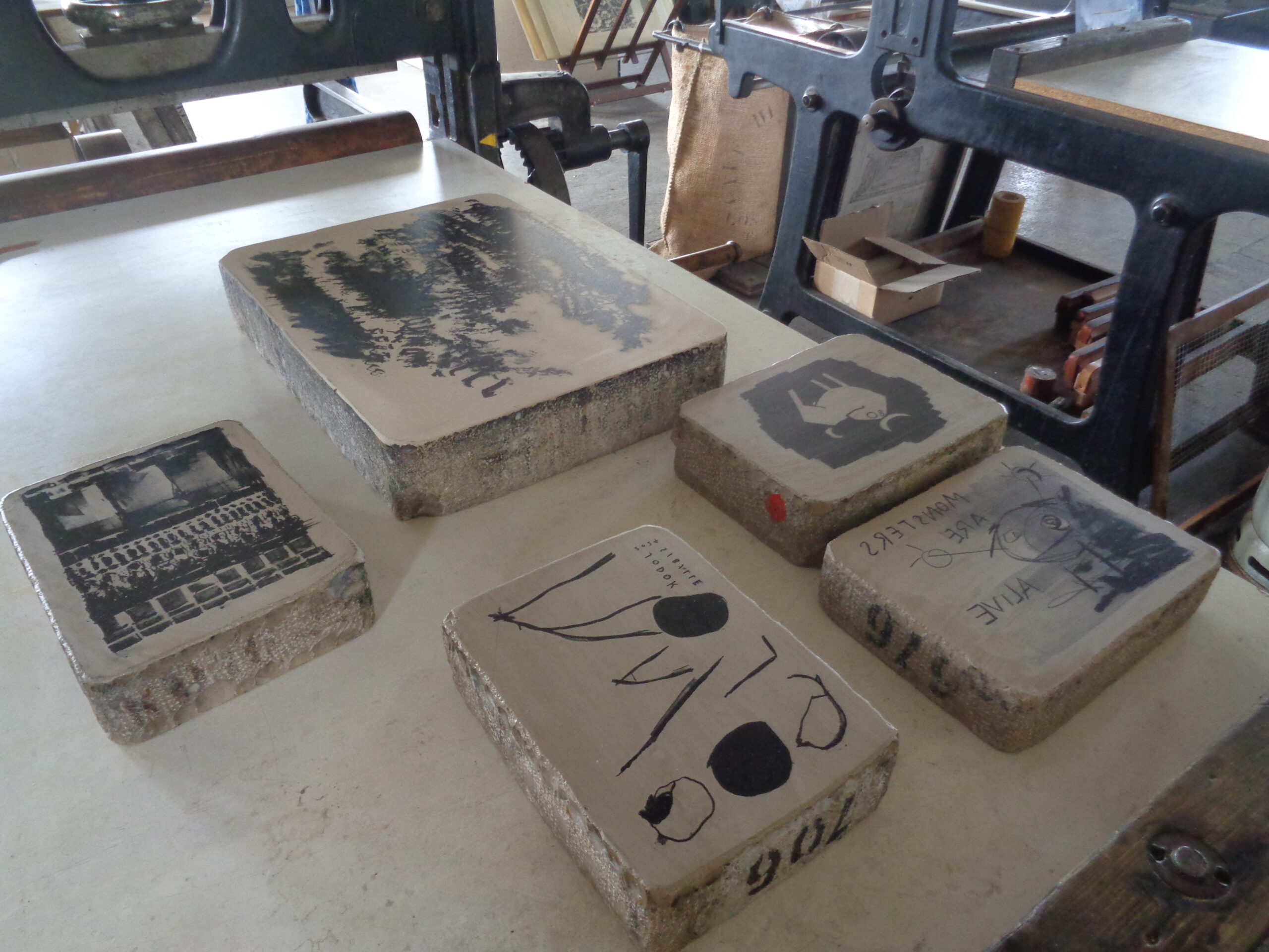 Mehr über den Artikel erfahren Lithografiekurs mit Restauratorinnen